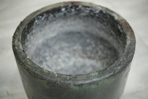 Very large smelting pot- No2