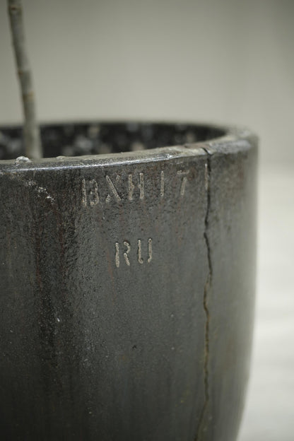 Very Large smelting pot- No4