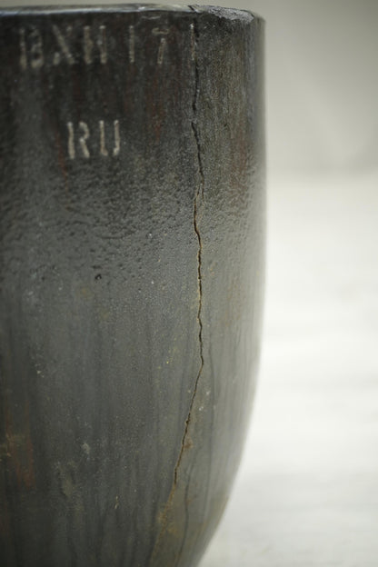 Very Large smelting pot- No4